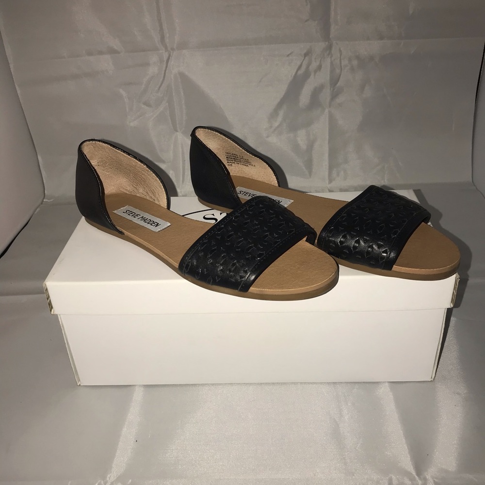 Steve Madden “Taylerr” Black Sandal Sz 6.5